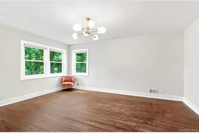 24 Benedict Road, Scarsdale, NY 10583 - Photo 12