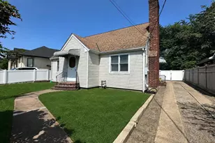 73 Singworth St, Oyster Bay, NY 11771 - Photo 2