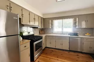 73 Singworth St, Oyster Bay, NY 11771 - Photo 4