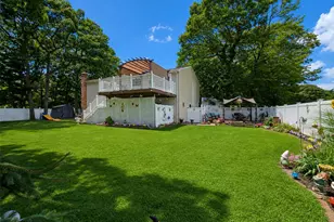 5 Avenue B, Holbrook, NY 11741 - Photo 26