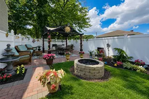 5 Avenue B, Holbrook, NY 11741 - Photo 24