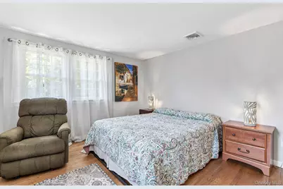 103 Harvard Avenue, Smithtown, NY 11787 - Photo 28