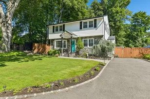 103 Harvard Ave, Smithtown, NY 11787 - Photo 2