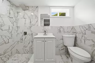 21 Independence Ave, Babylon, NY 11702 - Photo 18
