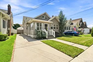 7 Lancaster St, Lynbrook, NY 11563 - Photo 2