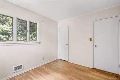 127 Rita Drive, Cortlandt Manor, NY 10567 - Photo 10
