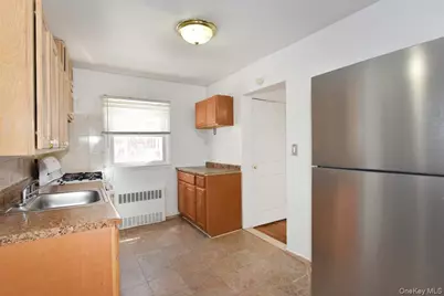 88-05 Winchester Boulevard, Queens Village, NY 11427 - Photo 6