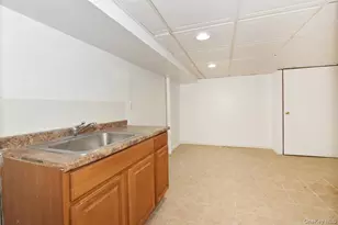 88-05 Winchester Blvd, Queens Village, NY 11427 - Photo 30