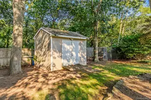2200 Aldrich Ln, Laurel, NY 11948 - Photo 26