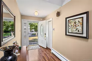 2 Erita Ln, Smithtown, NY 11787 - Photo 4