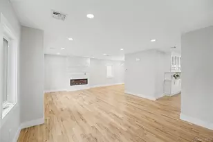 105 Moore St, New Hyde Park, NY 11040 - Photo 18