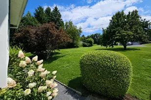 26 Hoofprint Rd, Millbrook, NY 12545 - Photo 2