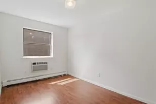 2668 Miles Ave, Bronx, NY 10465 - Photo 8