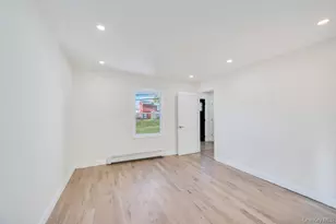624 Townline Rd, Hauppauge, NY 11788 - Photo 20