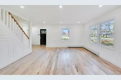 624 Townline Road, Hauppauge, NY 11788 - Photo 14
