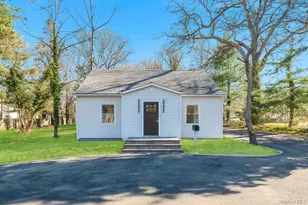 624 Townline Rd, Hauppauge, NY 11788 - Photo 4