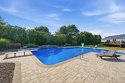 71 Triangle Lane, Calverton, NY 11933 - Photo 20
