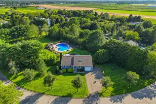 71 Triangle Ln, Calverton, NY 11933 - Photo 10
