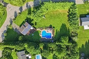 71 Triangle Ln, Calverton, NY 11933 - Photo 6