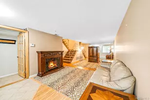 401 Birchwood Rd, Medford, NY 11763 - Photo 6