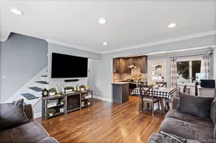 235 N Kings Ave, Massapequa, NY 11758 - Photo 4