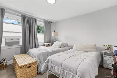 124 Pelham Street, Mamaroneck, NY 10543 - Photo 32