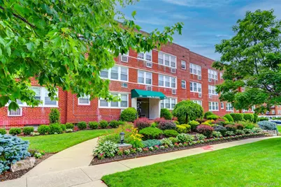 101 2nd Street #B11, Garden City, NY 11530 - Photo 1