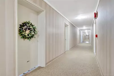 101 2nd Street #B11, Garden City, NY 11530 - Photo 16