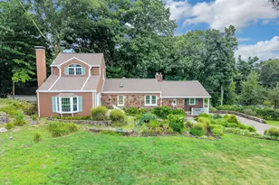 24 Westerly Ln, Thornwood, NY 10594 - Photo 2
