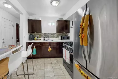 2069 Cicero Avenue, Bronx, NY 10473 - Photo 34