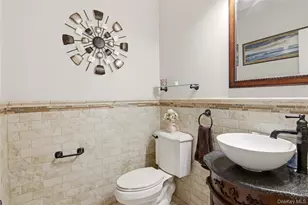 6 Hayloft Ct, Smithtown, NY 11787 - Photo 14