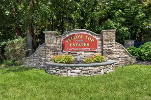 6 Hayloft Ct, Smithtown, NY 11787 - Photo 30