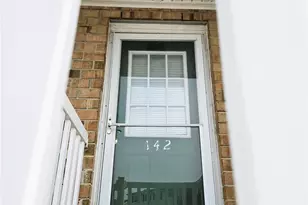 142 Mermaid Ln, Bronx, NY 10473 - Photo 4