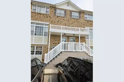 142 Mermaid Lane #284, Bronx, NY 10473 - Photo 2