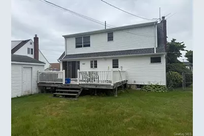 391 Ferris Road, Seaford, NY 11783 - Photo 2