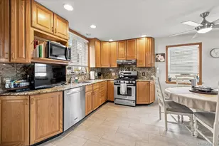 39 Vinton St, Long Beach, NY 11561 - Photo 8