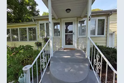33 Elmwood Avenue, Selden, NY 11784 - Photo 8