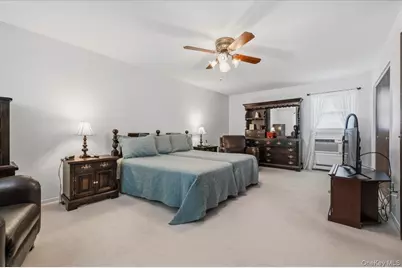 210 N 5th Street, Bethpage, NY 11714 - Photo 18