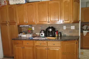 67-43 79th St, Middle Village, NY 11379 - Photo 4