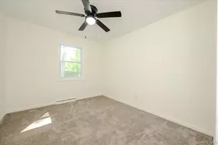 17 Lake Prom, Ronkonkoma, NY 11779 - Photo 12