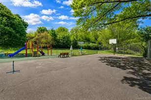 76 Dehaven Dr Dehaven, Yonkers, NY 10703 - Photo 10
