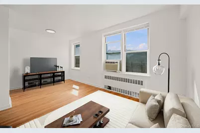 67-07 Yellowstone Boulevard #6F, Forest Hills, NY 11375 - Photo 4