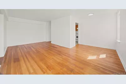 67-07 Yellowstone Boulevard #6F, Forest Hills, NY 11375 - Photo 12