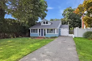5 Coles Pl, Northport, NY 11768 - Photo 2