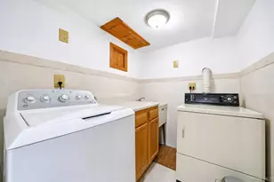 24-44 Ericsson St, East Elmhurst, NY 11369 - Photo 24