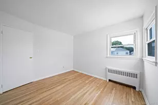 24-44 Ericsson St, East Elmhurst, NY 11369 - Photo 20