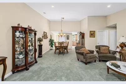 110 Joseph Lane, Dix Hills, NY 11746 - Photo 12
