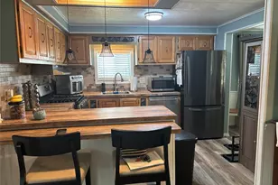 1661 Old Country Rd, Riverhead, NY 11901 - Photo 22