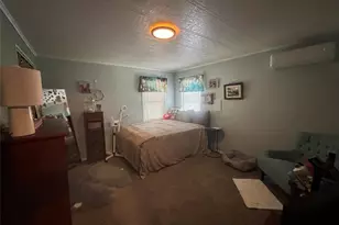 1661 Old Country Rd, Riverhead, NY 11901 - Photo 36