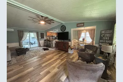 1661 Old Country Road #454, Riverhead, NY 11901 - Photo 16